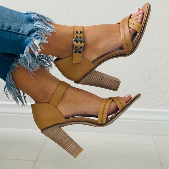 Tan Leather Mini Studs Block Heel Buckle Sandal - Picture 2 of 8